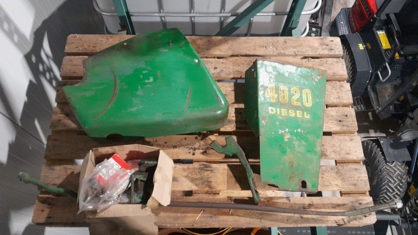 John Deere 4020