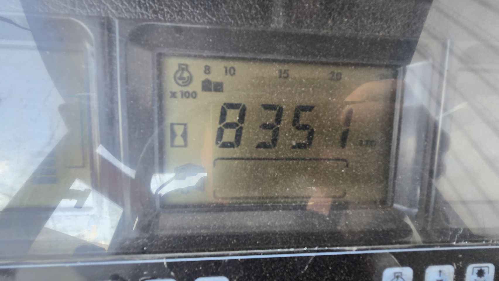 2003 New Holland TM 175 Front hef en aftakas Airco