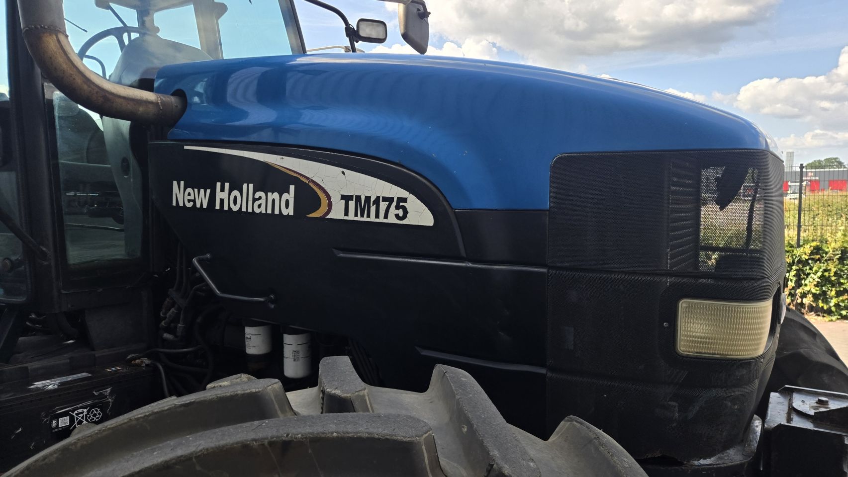 2003 New Holland TM 175 Front hef en aftakas Airco