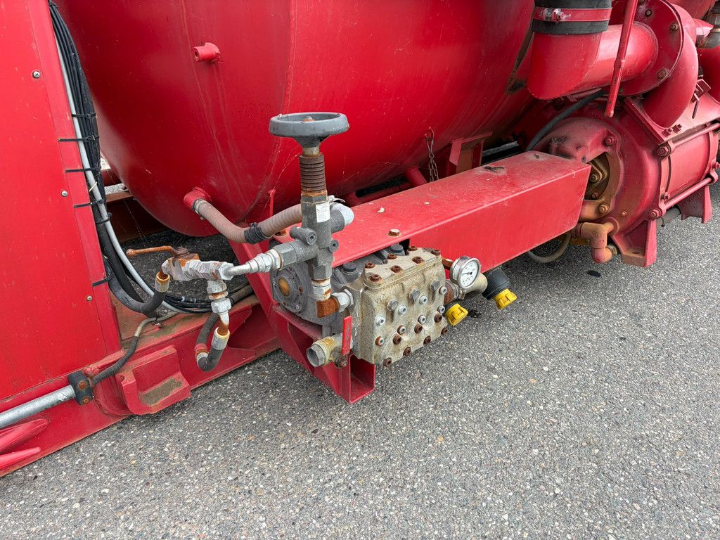 Ravo Twint Vacuum tank