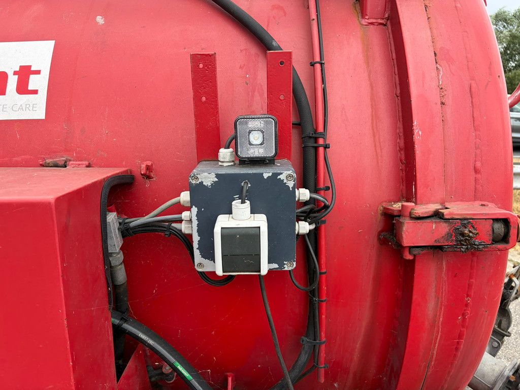 Ravo Twint Vacuum tank