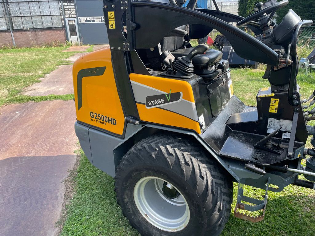 Giant G2500HD Xtra shovel
