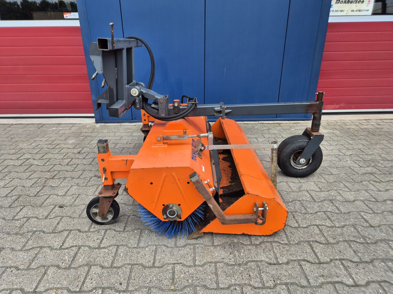 TUCHEL ECO 520 - 150 VEEGMACHINE SCHAFFER SHOVEL PRIJS MARGE