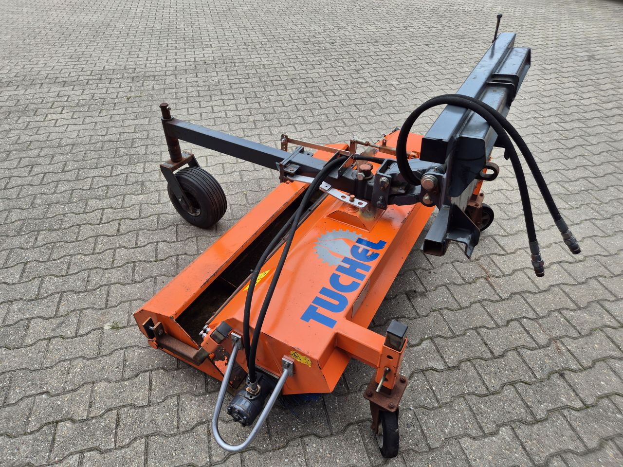 TUCHEL ECO 520 - 150 VEEGMACHINE SCHAFFER SHOVEL PRIJS MARGE