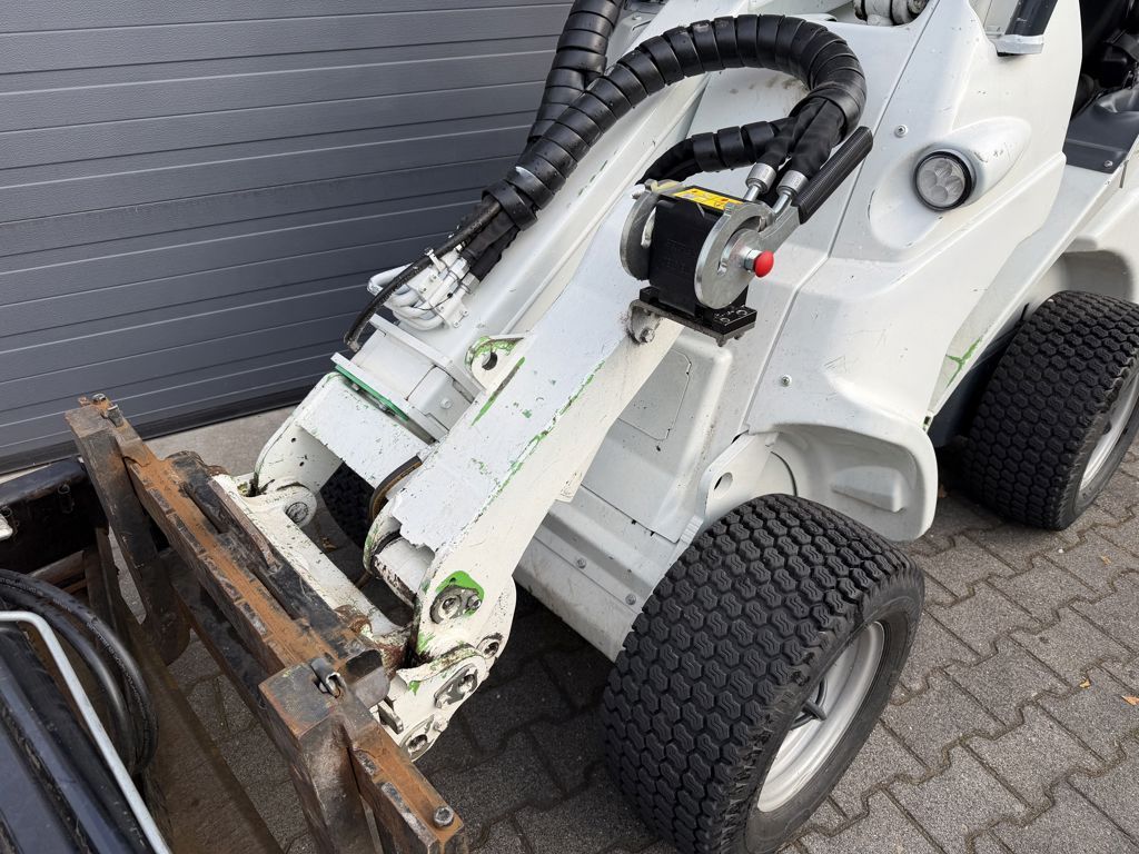 Avant 523 gebruikte loader | mini shovel