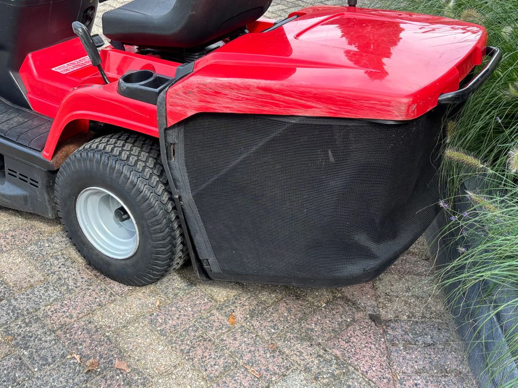 Castelgarden Xdc140 gebruikte zitmaaier met grasopvang