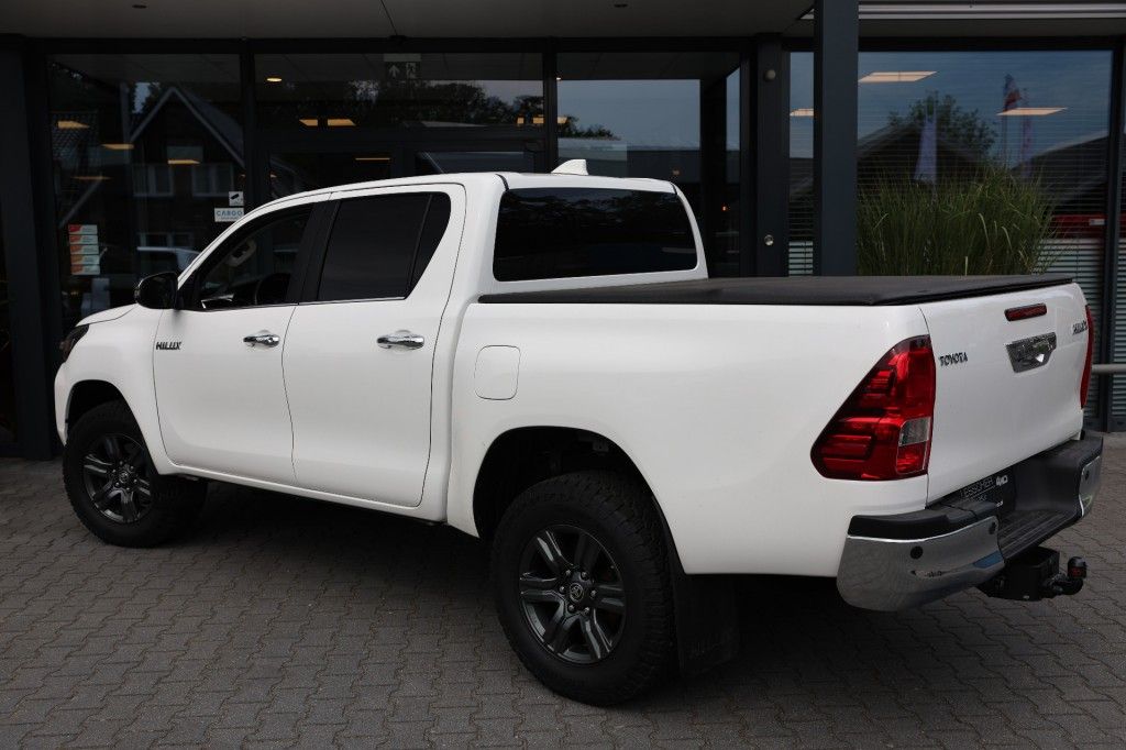 Toyota Hilux 2.4 D-4D DUBBEL CABIN PROFESSIONAL 2 ZITS 4WD VAN