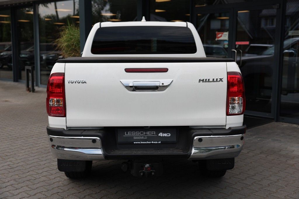 Toyota Hilux 2.4 D-4D DUBBEL CABIN PROFESSIONAL 2 ZITS 4WD VAN
