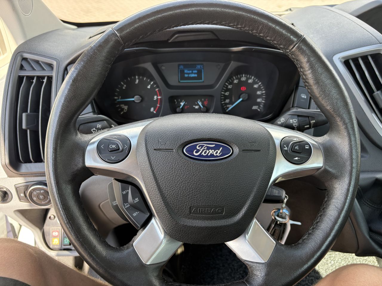 Be trekker FORD TRANSIT 9.8 ton EURO 6 (13.081 KM (128)