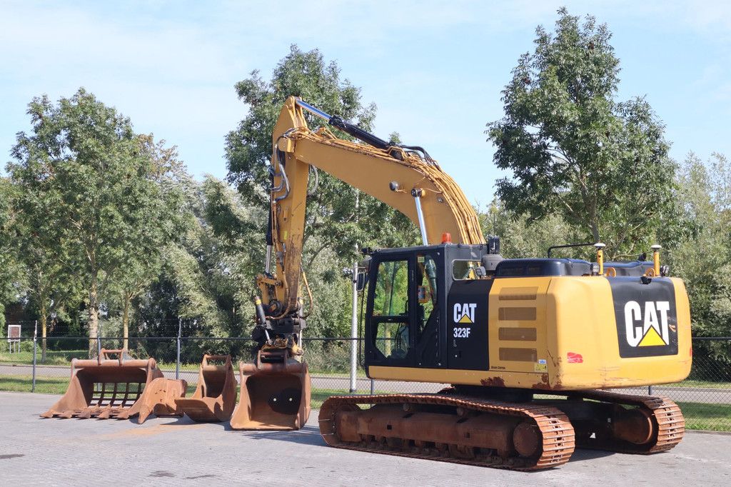 Caterpillar 323 FL | 3D GPS | ROTOTILT | RIPPER | 3X BUCKET