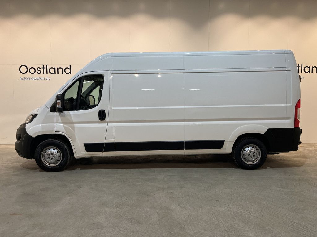 Peugeot Boxer 335 2.2 BlueHDi 140 PK L3H2 Premium / Dhollandia Laadklep / Euro 6 / Airco / Camera / Cruise Control / Navigatie / 3-Zits / 40.000 KM !!