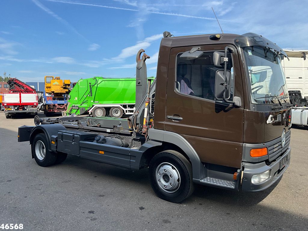 Mercedes-Benz Atego 818 Fassi 4 Tonmeter laadkraan