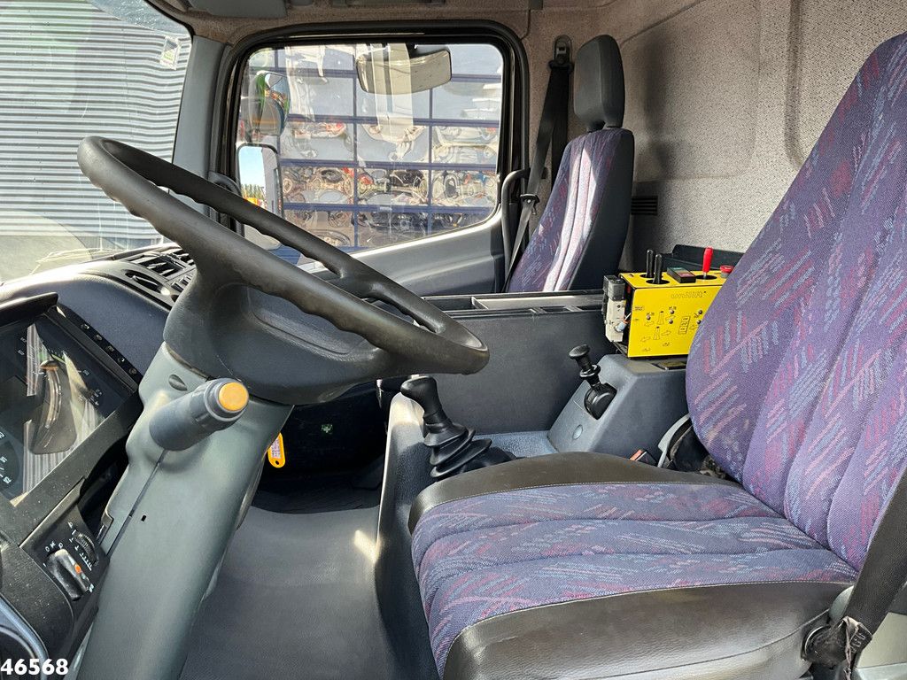 Mercedes-Benz Atego 818 Fassi 4 Tonmeter laadkraan