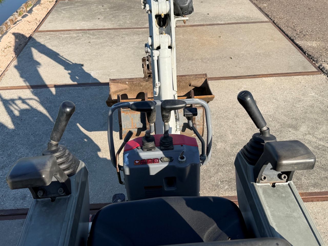 Takeuchi TB210R