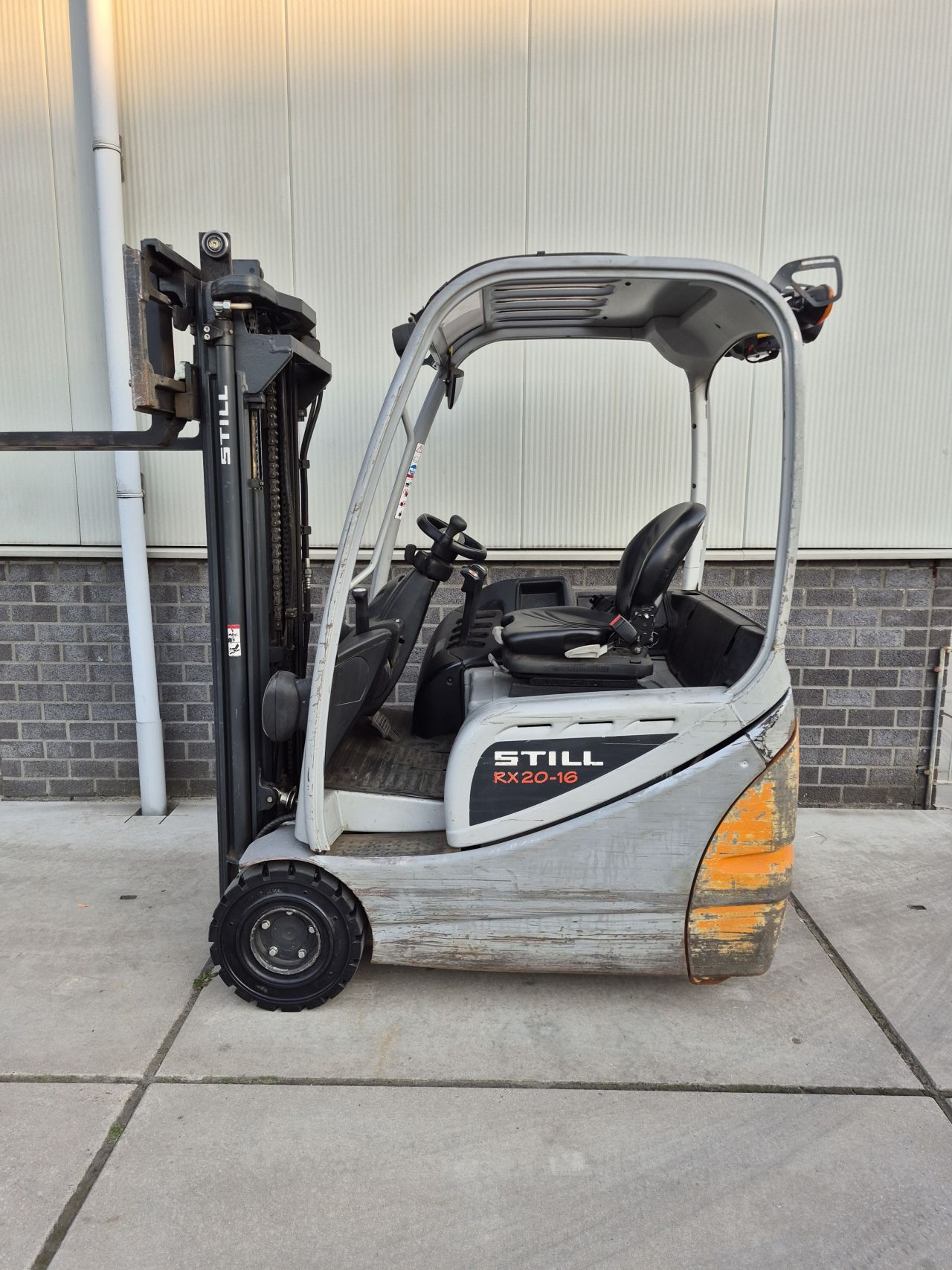 Still RX20-16 bj 2017 triplex sideshift 4.675 mmaccu dec 2022