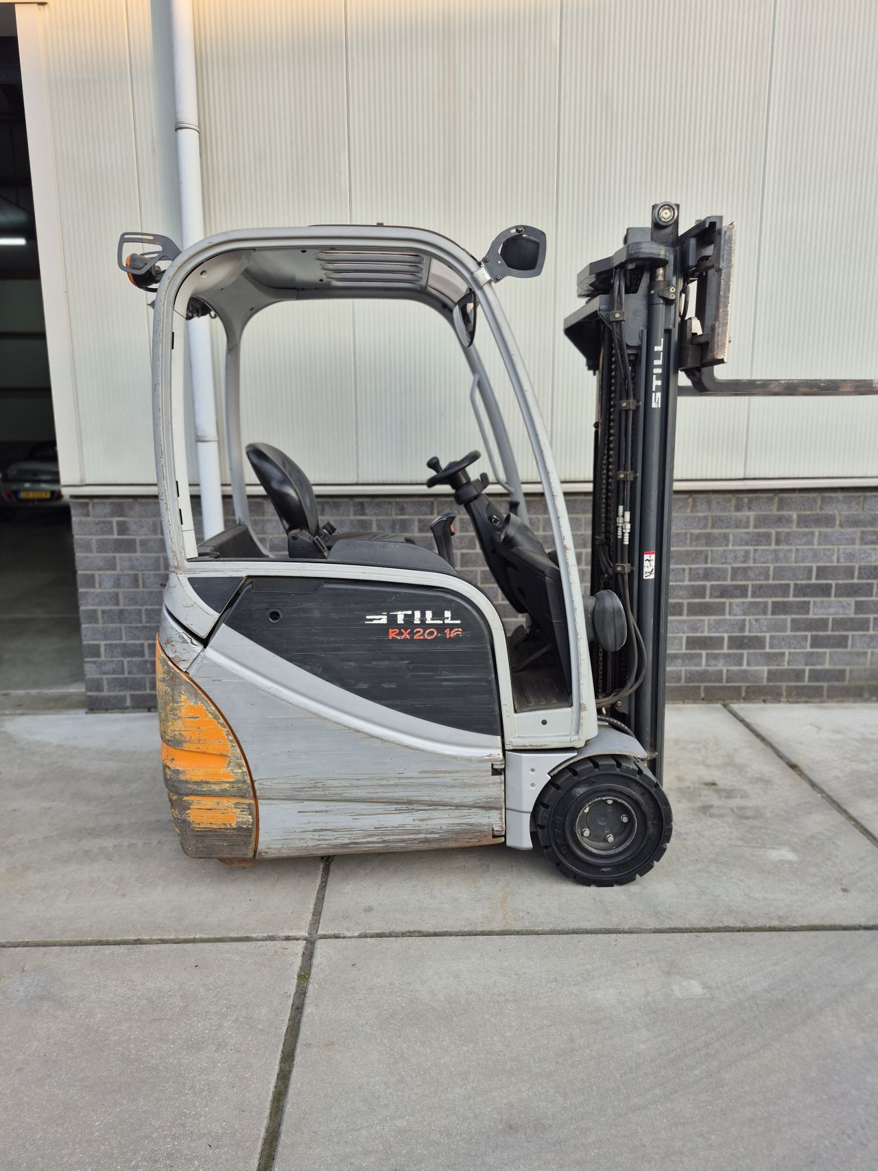 Still RX20-16 bj 2017 triplex sideshift 4.675 mmaccu dec 2022