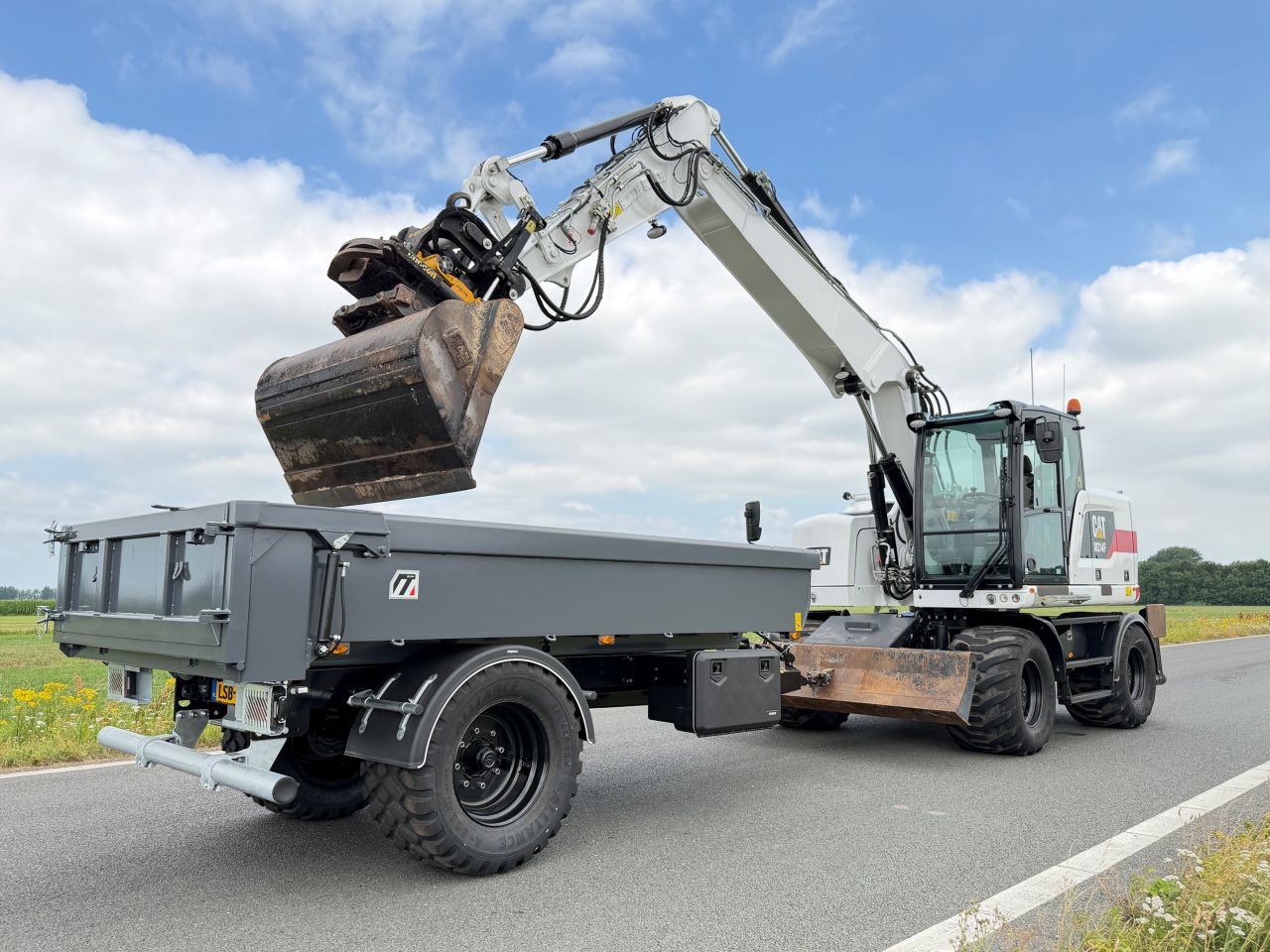 Midejo bakkenwagen / bakken kieper achter kraan