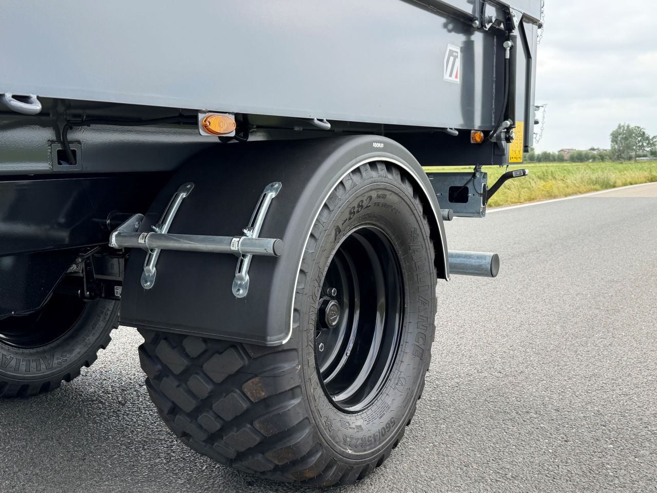 Midejo bakkenwagen / bakken kieper achter kraan