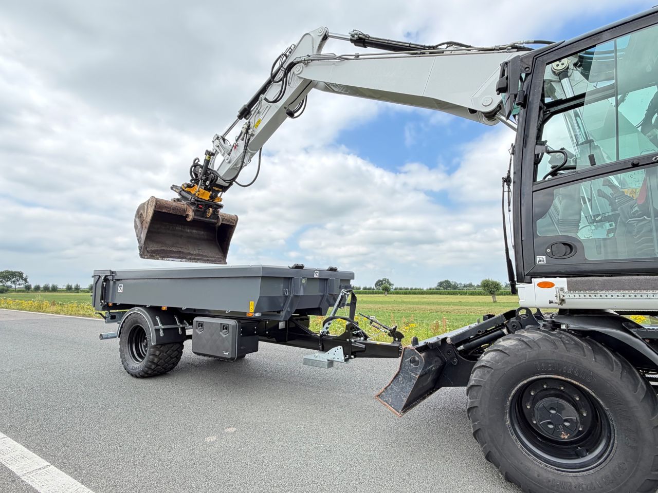 Midejo bakkenwagen / bakken kieper achter kraan