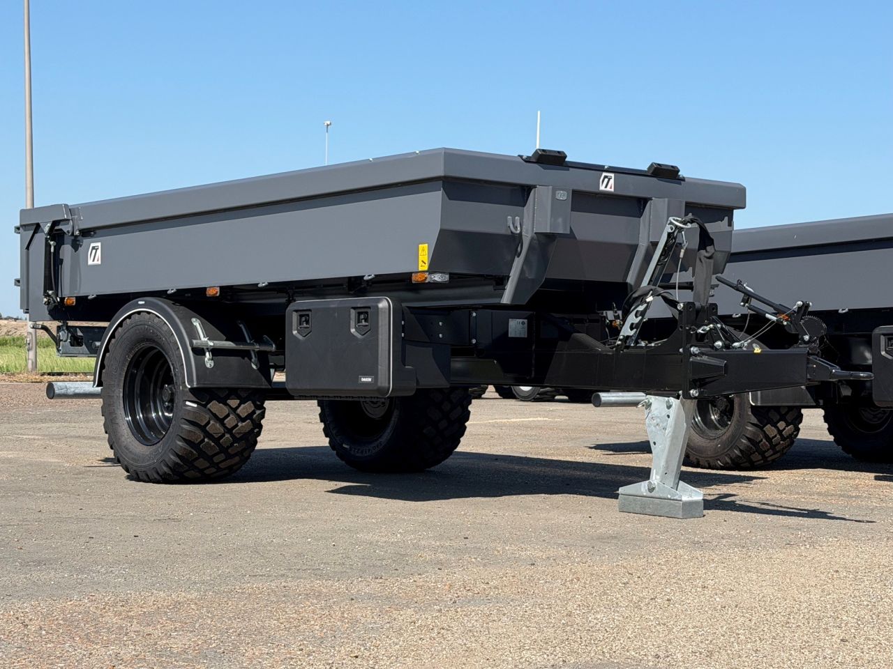 Midejo bakkenwagen / bakken kieper achter kraan