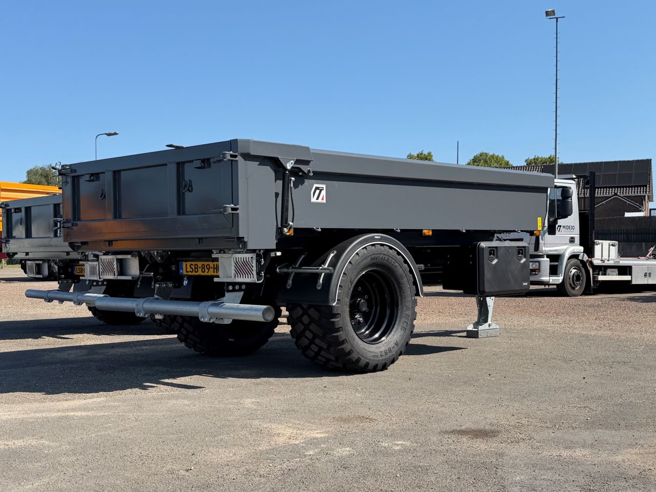 Midejo bakkenwagen / bakken kieper achter kraan