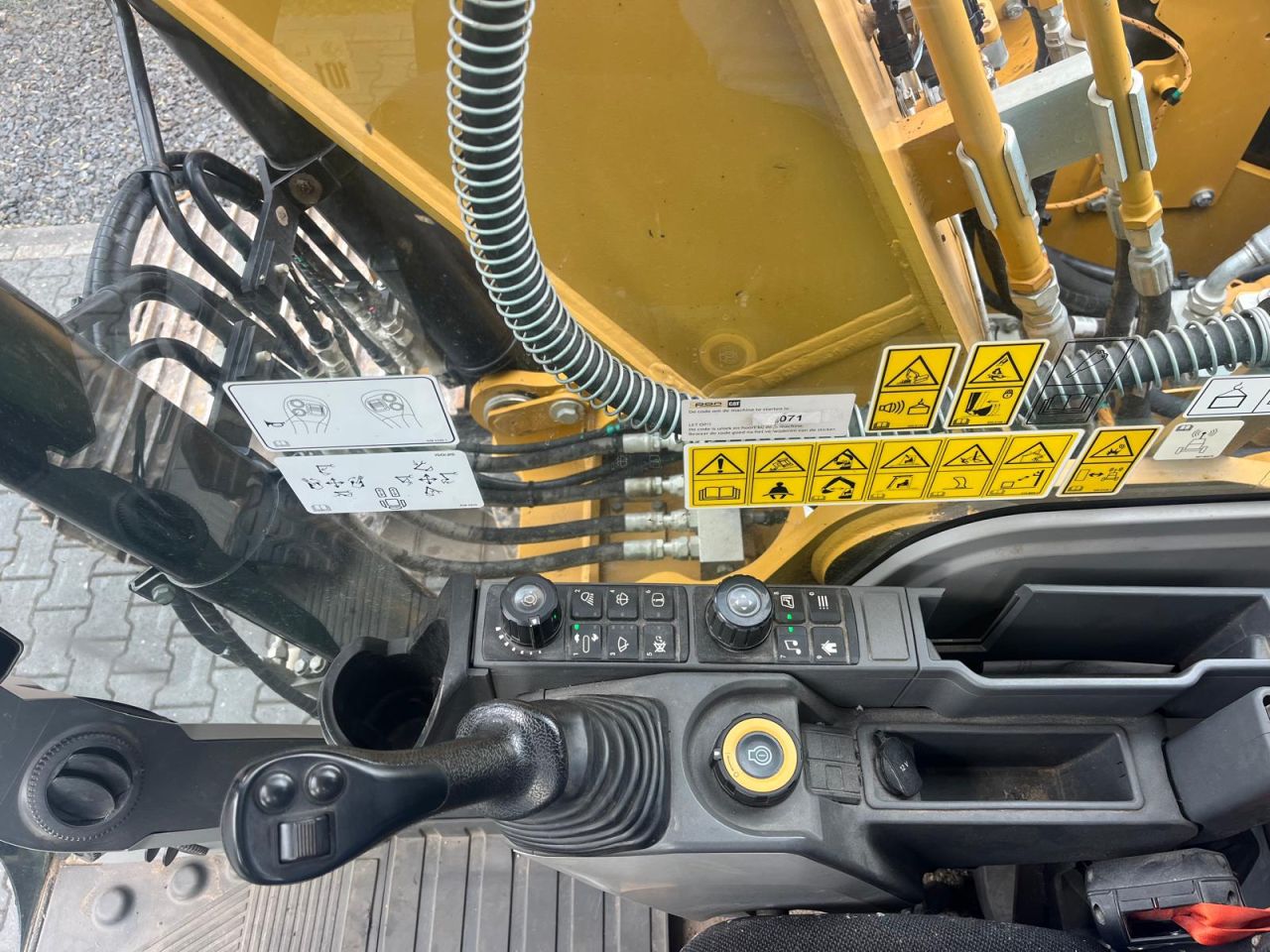 Caterpillar 317 Next Gen