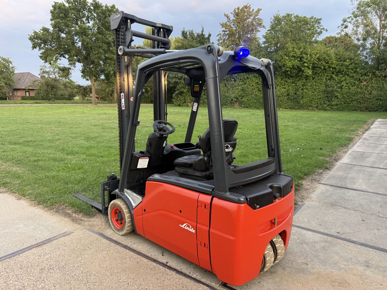 Linde 1600KG elektrisch - Sideshift - Doorkijkmast