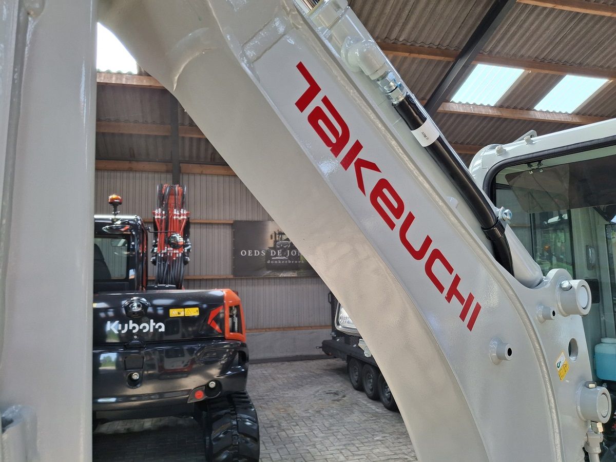 Takeuchi TB216, minigraver, minikraan, BJ2025, 50h, demo!