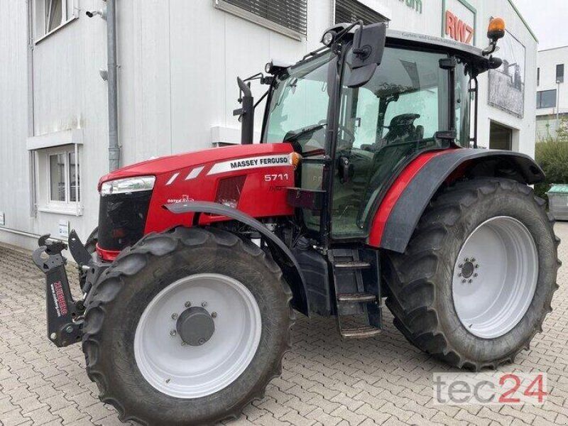 Massey Ferguson 5711 Dyna-4