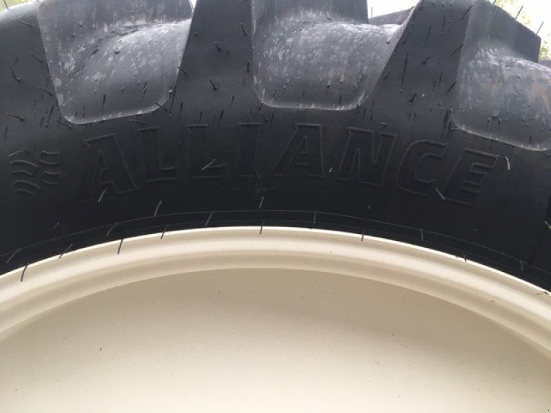 Alliance 270/95 R44