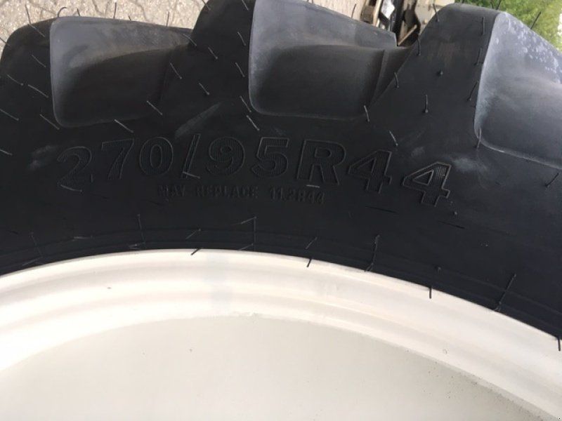 Alliance 270/95 R44