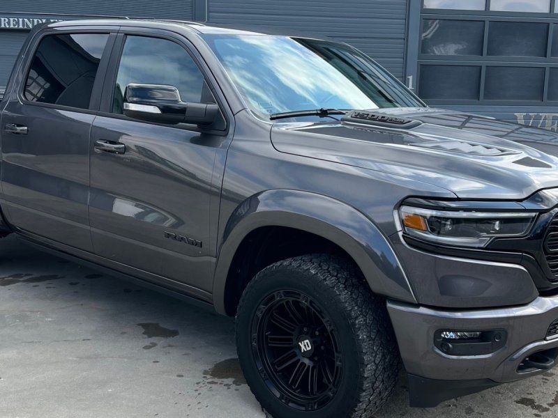 Dodge RAM 1500 RAM 1500 V8 HEMI
