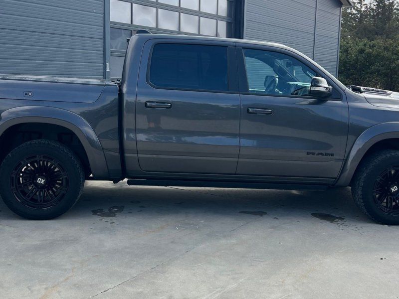 Dodge RAM 1500 RAM 1500 V8 HEMI