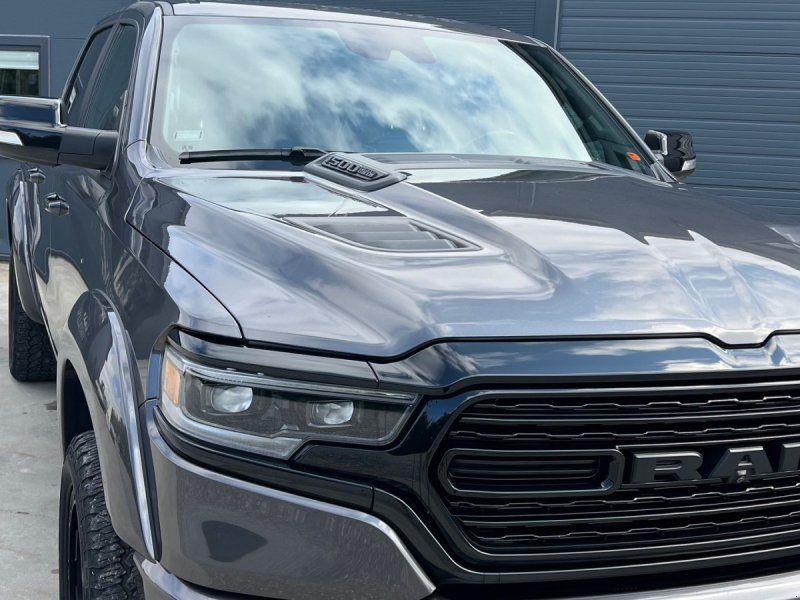 Dodge RAM 1500 RAM 1500 V8 HEMI