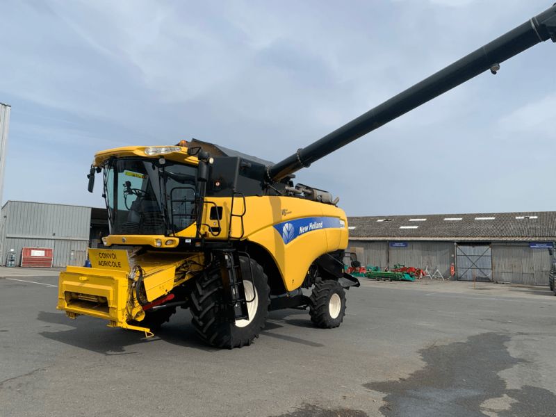 New Holland CX 8070