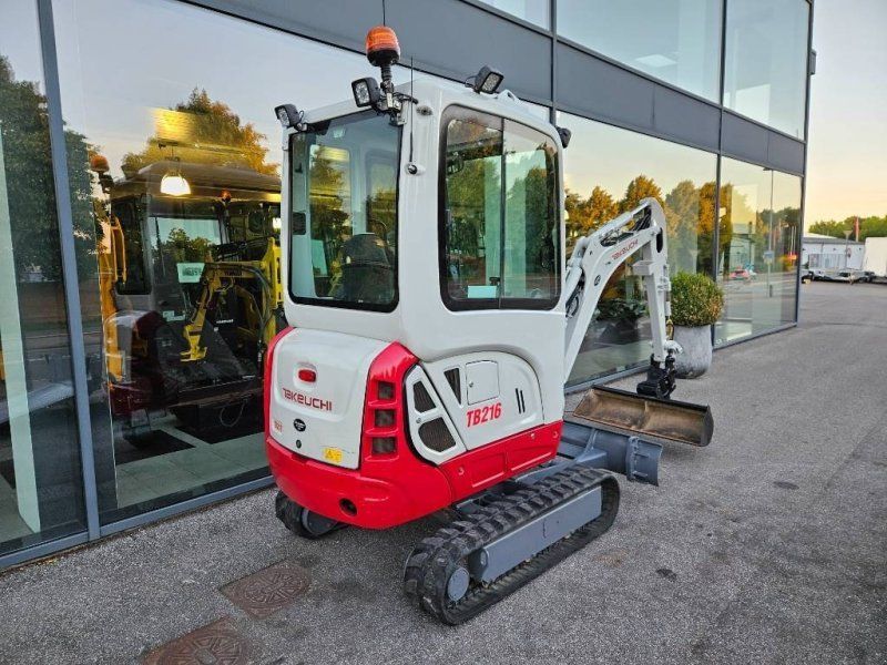 Takeuchi TB 216