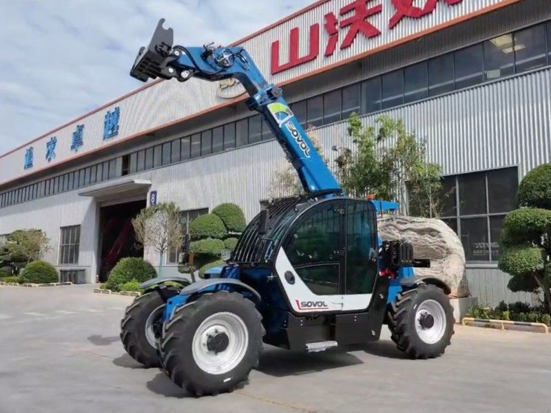 SOVOL SW735 Hoflader, Radlader