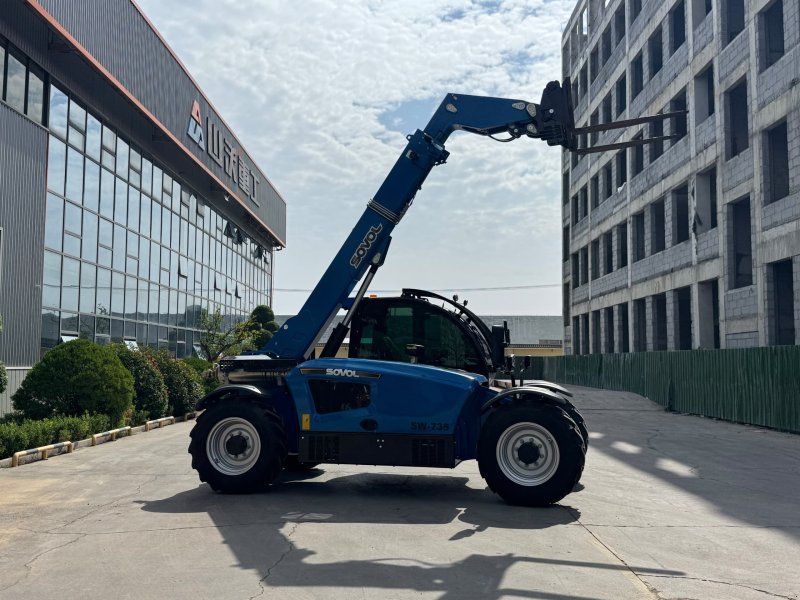 SOVOL SW735 Hoflader, Radlader