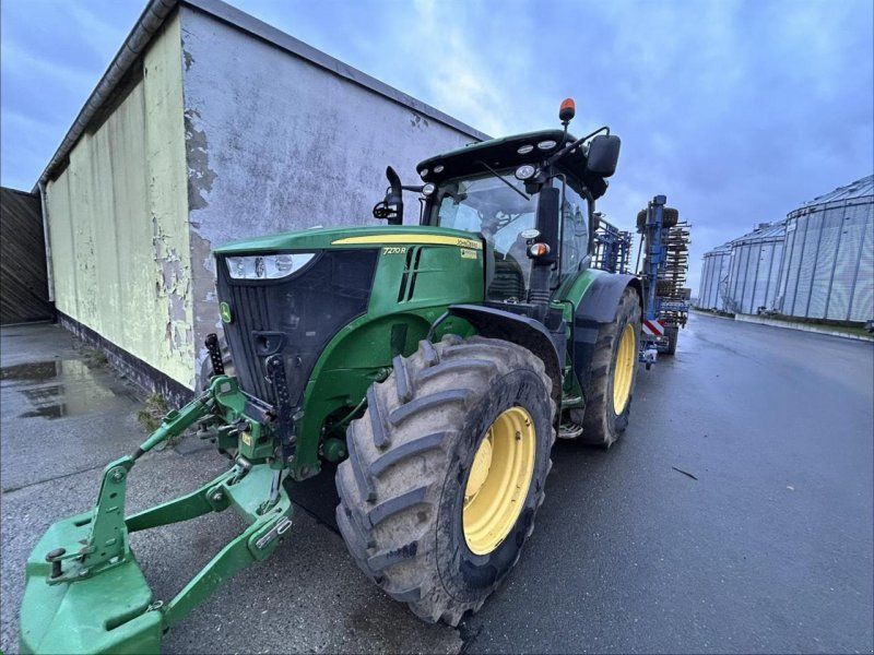 John Deere 7270R E23