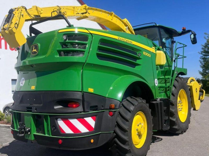 John Deere 8300i, EXPERT CHECK durchgeführt, 40Km/h, Kemper Maisgebiss,