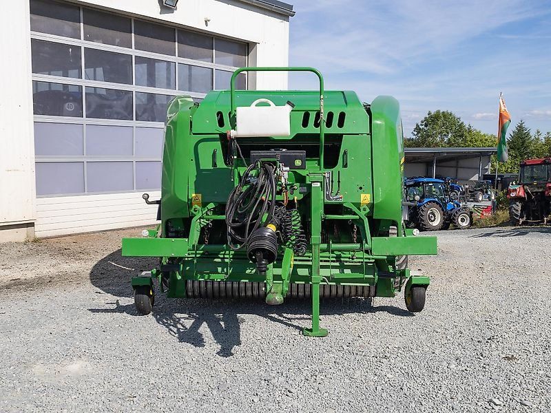 John Deere C441R