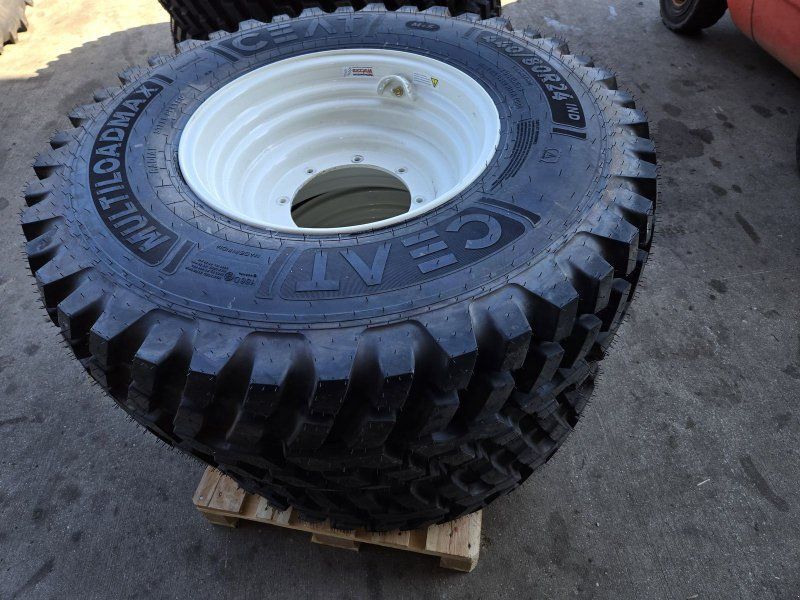 Kompletträder Ceat 480/80R38 und 440/80R24