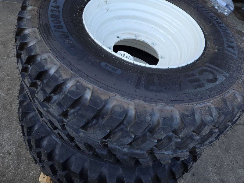 Kompletträder Ceat 480/80R38 und 440/80R24