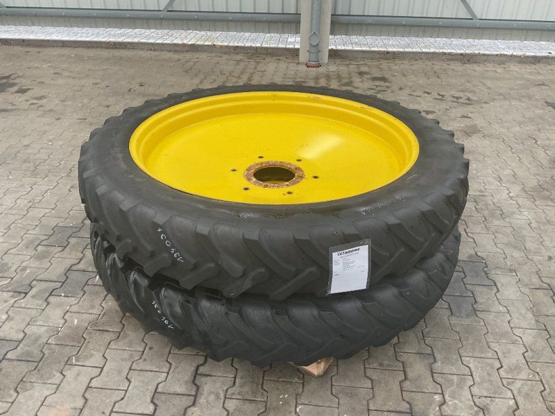 Alliance 300/95R52