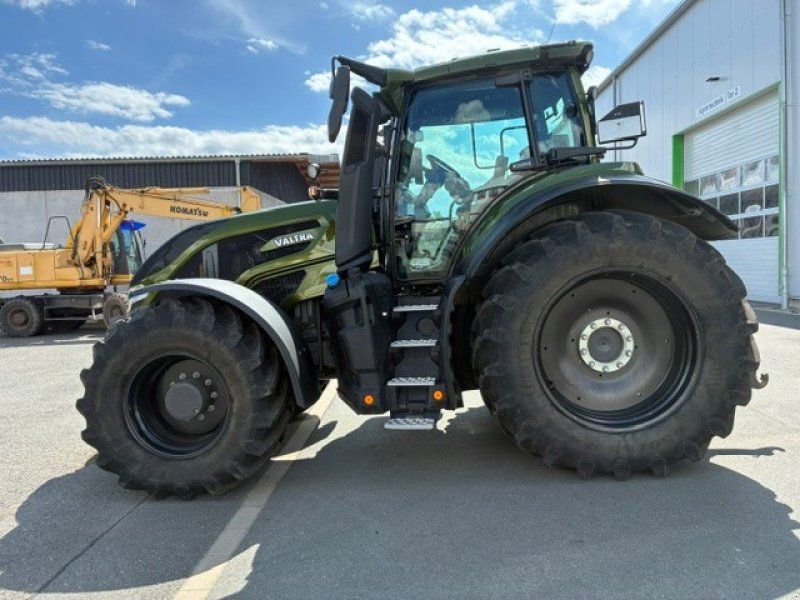 Valtra Q245