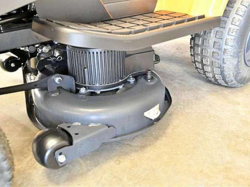 Stiga ESTATE 384E