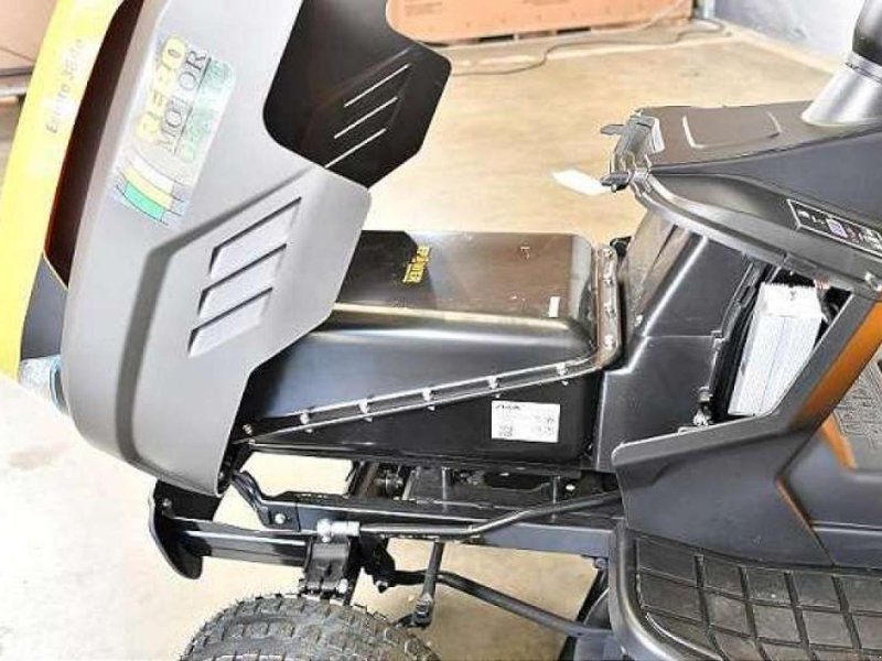 Stiga ESTATE 384E