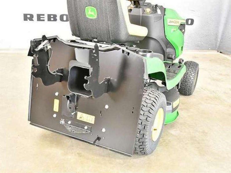John Deere X147R RASEN