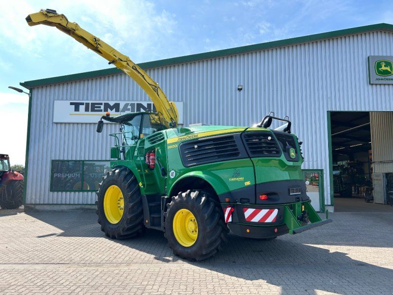 John Deere 9900