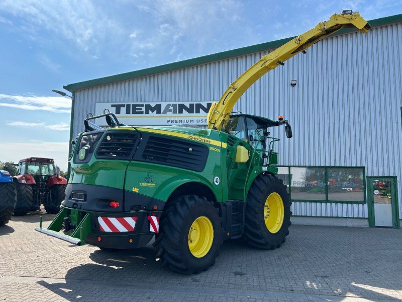 John Deere 9900